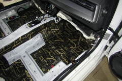 shumoizolyatsiya-Audi-A3-10