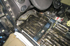 shumoizolyatsiya-Ford-Focus-1-13