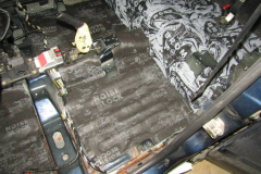 shumoizolyatsiya-Ford-Focus-1-25