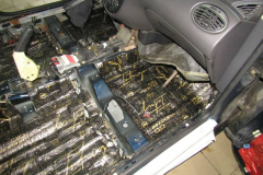 shumoizolyatsiya-Ford-Focus-1-7