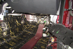 shumoizolyatsiya-Jaguar-Xe-17