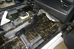 shumoizolyatsiya-Skoda-Rapid-12