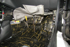 shumoizolyatsiya-Skoda-Rapid-13