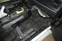 shumoizolyatsiya-Skoda-Rapid-25