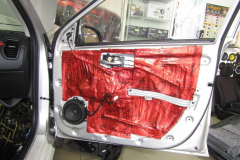 shumoizolyatsiya-Kia-Rio-X-Line-15