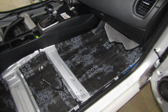 shumoizolyatsiya-Kia-Rio-X-Line-16