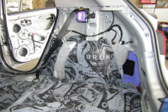 shumoizolyatsiya-Kia-Rio-X-Line-24