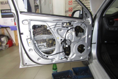 shumoizolyatsiya-Kia-Rio-X-Line-34