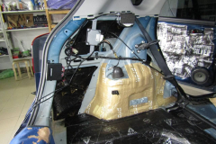 shumoizolyatsiya-Suzuki-Sx4-12