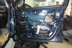 shumoizolyatsiya-Suzuki-Sx4-16