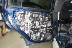 shumoizolyatsiya-Suzuki-Sx4-7