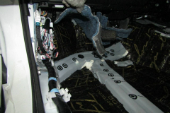 shumoizolyatsiya-Toyota-Highlander-4-2025-13