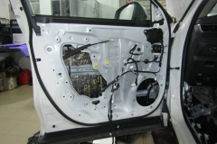 shumoizolyatsiya-Toyota-Highlander-4-2025-18