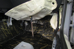 shumoizolyatsiya-Jetta-Vs-7-9