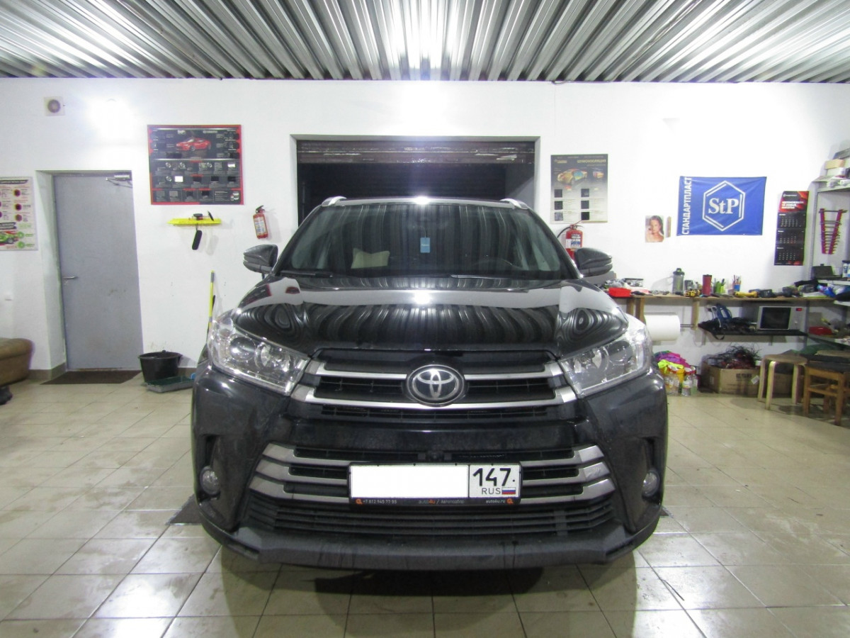Toyota Highlander 3