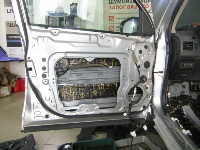 Шумоизоляция Nissan X Trail T31 Stop Shum