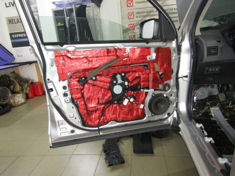 Шумоизоляция Nissan X Trail T31 Stop Shum