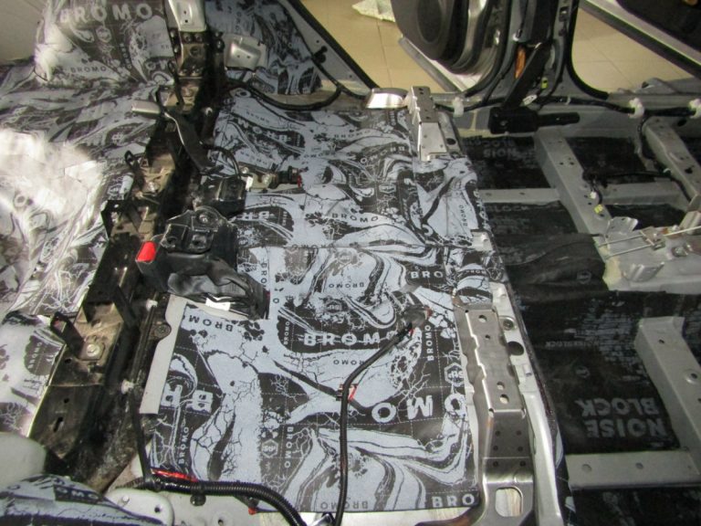 Шумоизоляция Nissan X Trail T31 Stop Shum