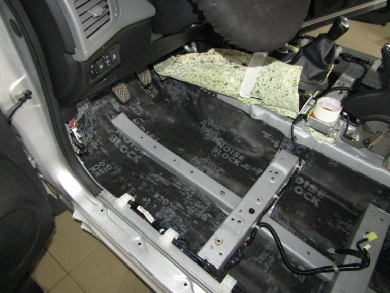 Шумоизоляция Nissan X Trail T31 Stop Shum