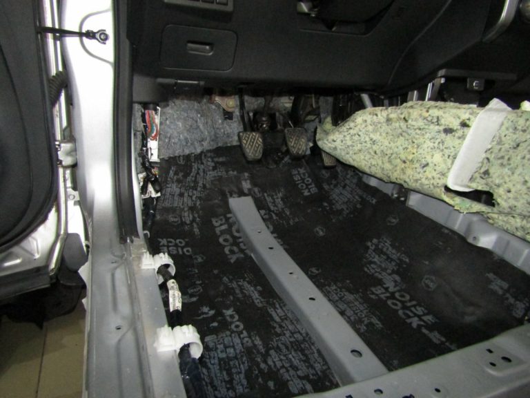 Шумоизоляция Nissan X Trail T31 Stop Shum