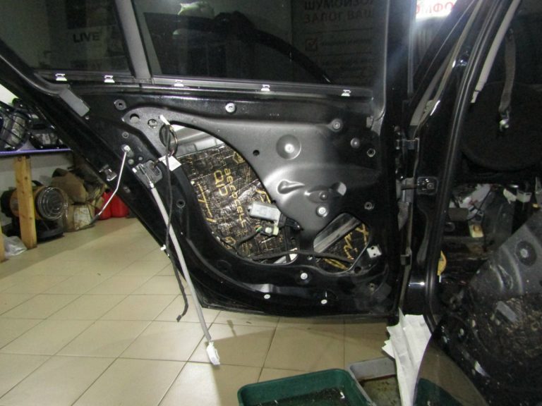 Шумоизоляция BMW 116 F20 Stop Shum