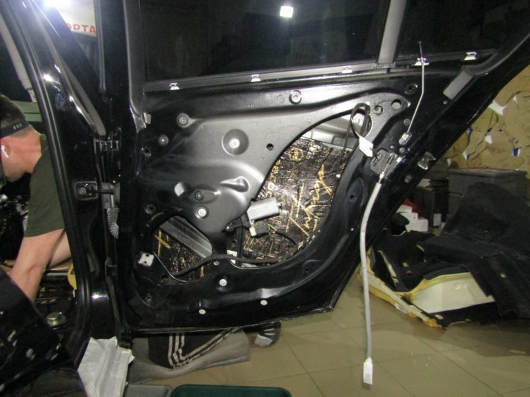 Шумоизоляция BMW 116 F20 Stop Shum