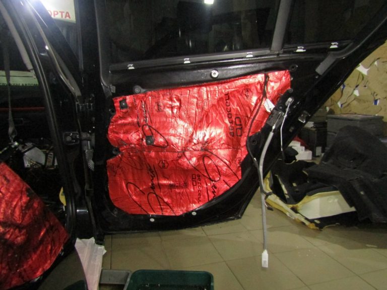 Шумоизоляция BMW 116 F20 Stop Shum