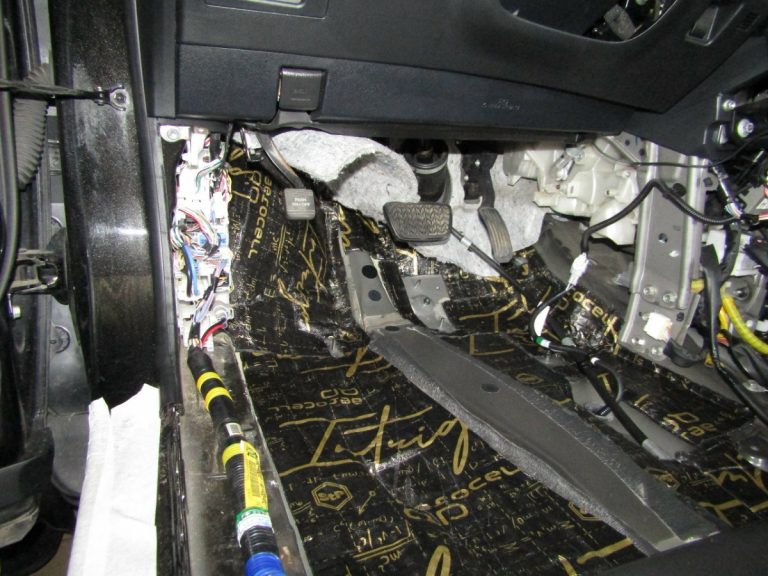 Шумоизоляция Lexus RX 350 Stop Shum