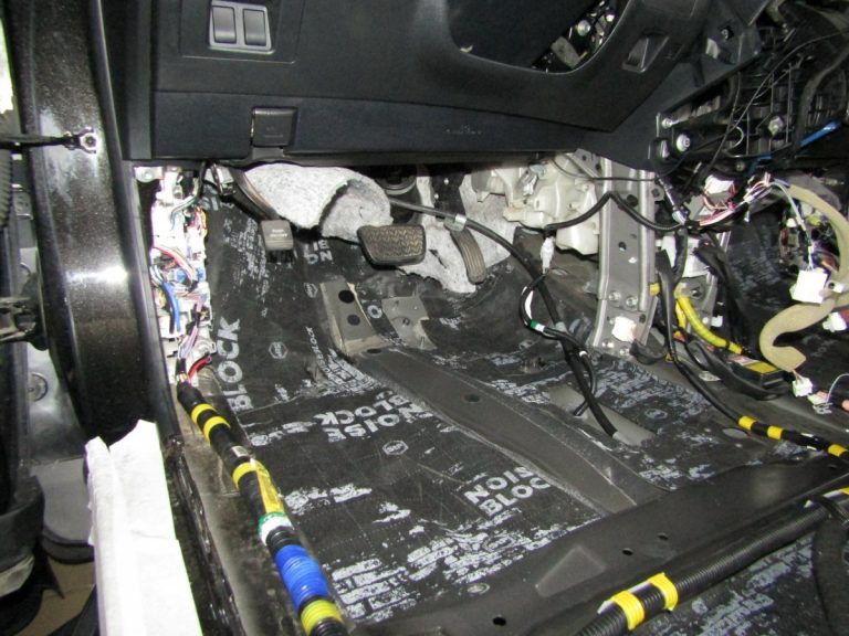 Шумоизоляция Lexus RX 350 Stop Shum