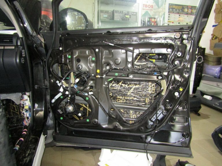 Шумоизоляция Lexus RX 350 Stop Shum
