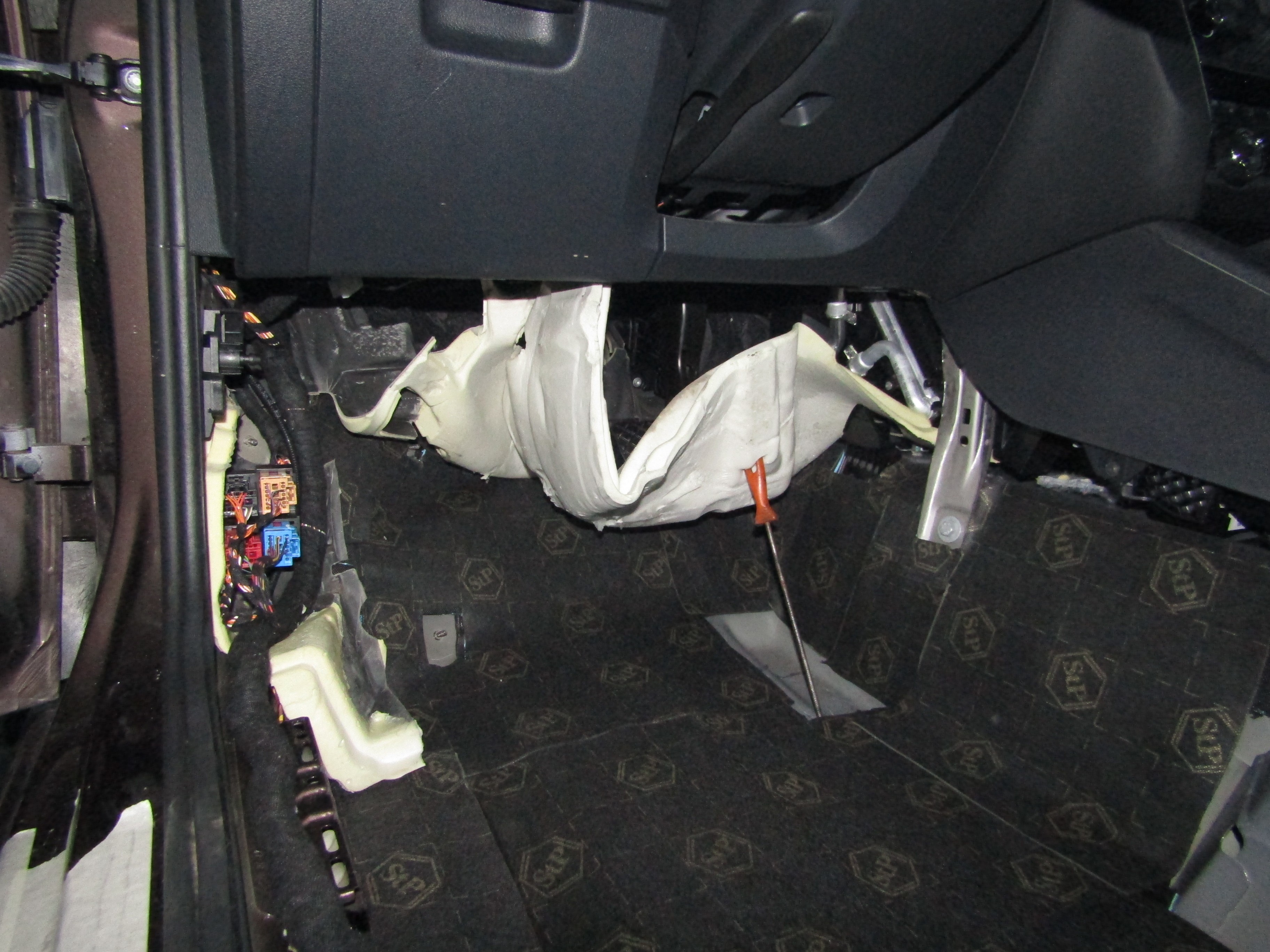 Шумоизоляция Skoda Octavia A7 StopShum