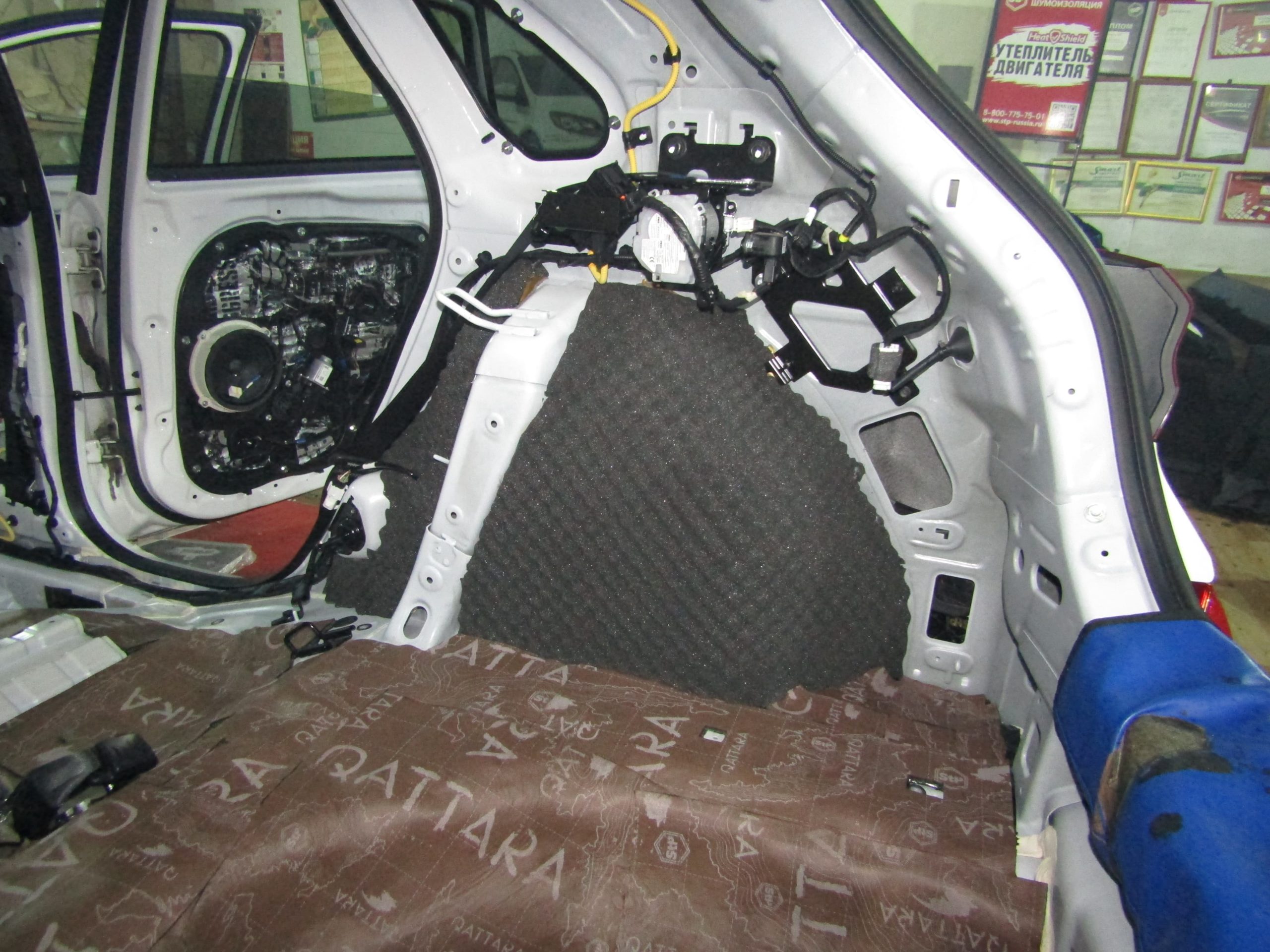 Шумоизоляция Hyundai i30N StopShum