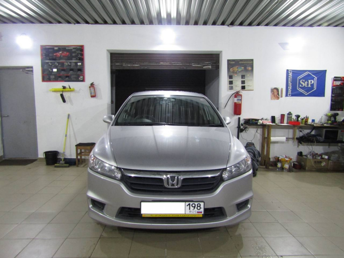 Шумоизоляция Honda Stream Stop Shum