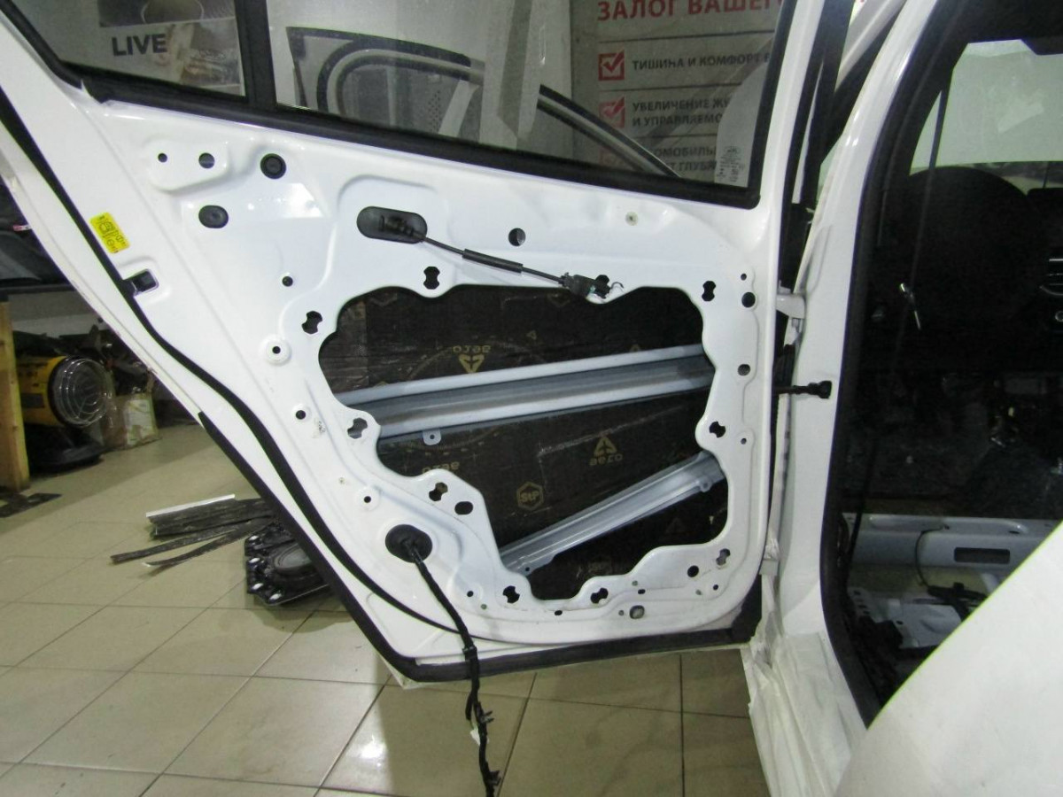 Шумоизоляция Ford Focus 4 Stop Shum