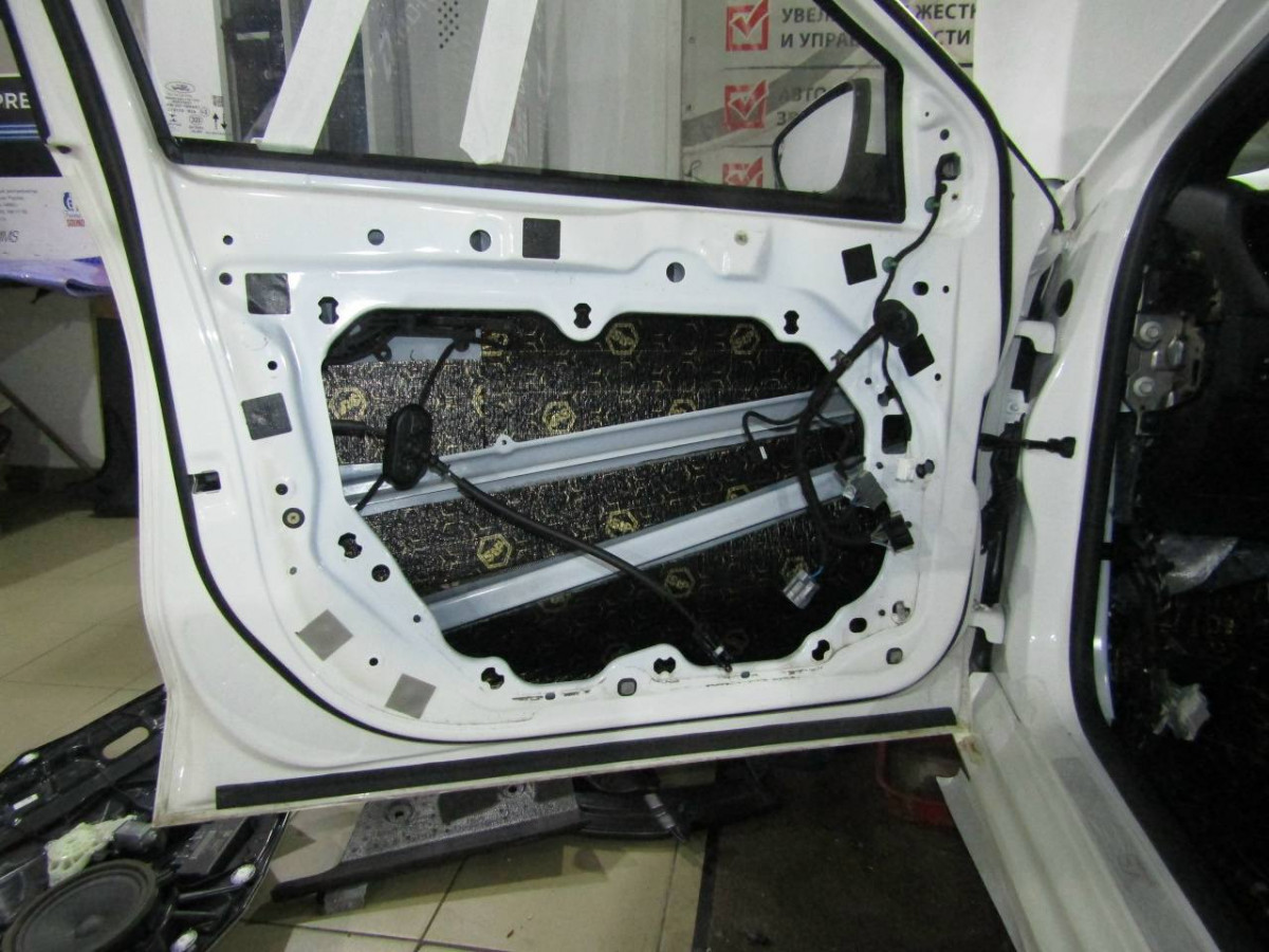 Шумоизоляция Ford Focus 4 Stop Shum