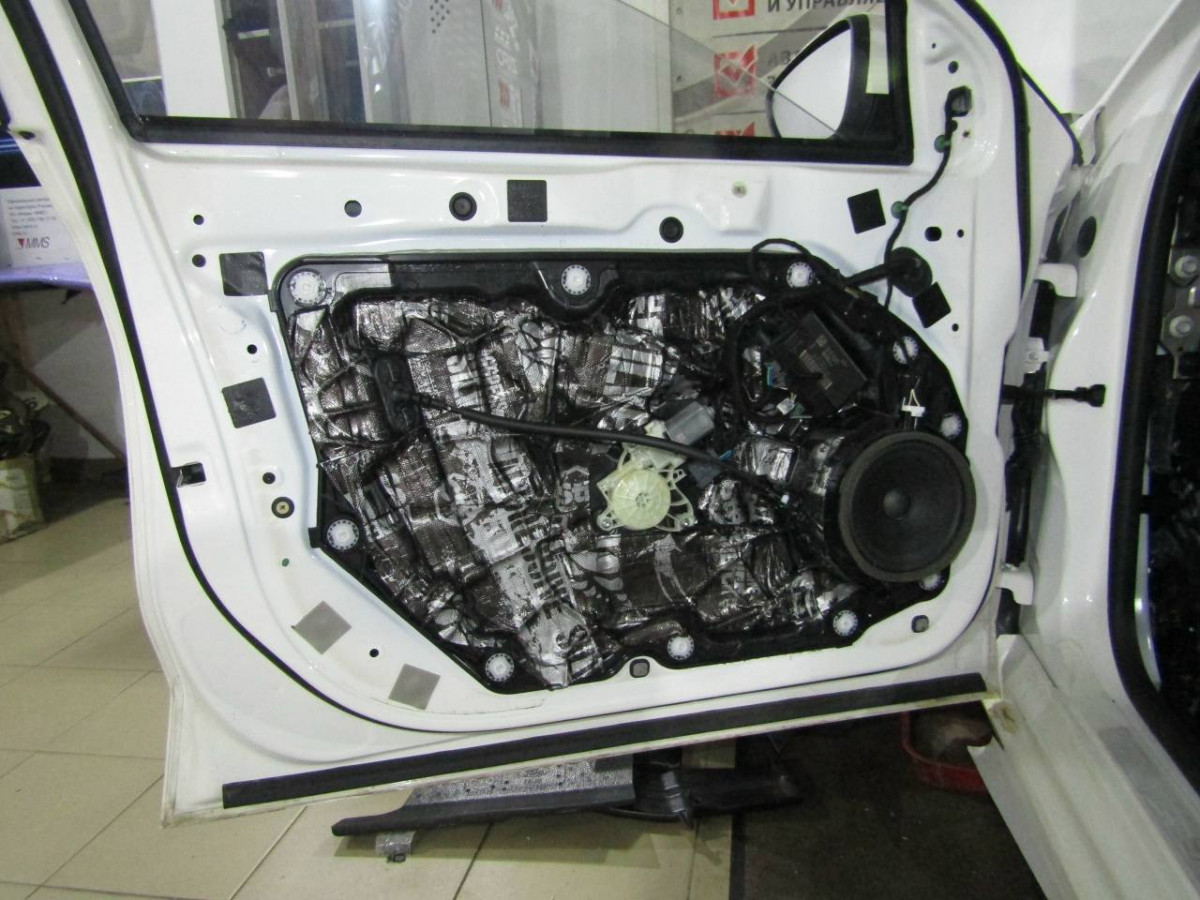 Шумоизоляция Ford Focus 4 Stop Shum