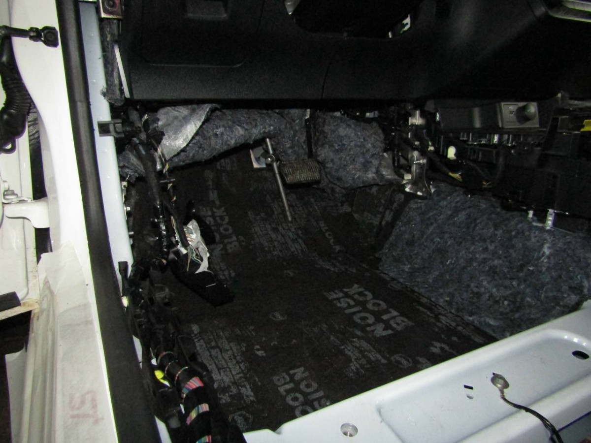 Шумоизоляция Ford Focus 4 Stop Shum