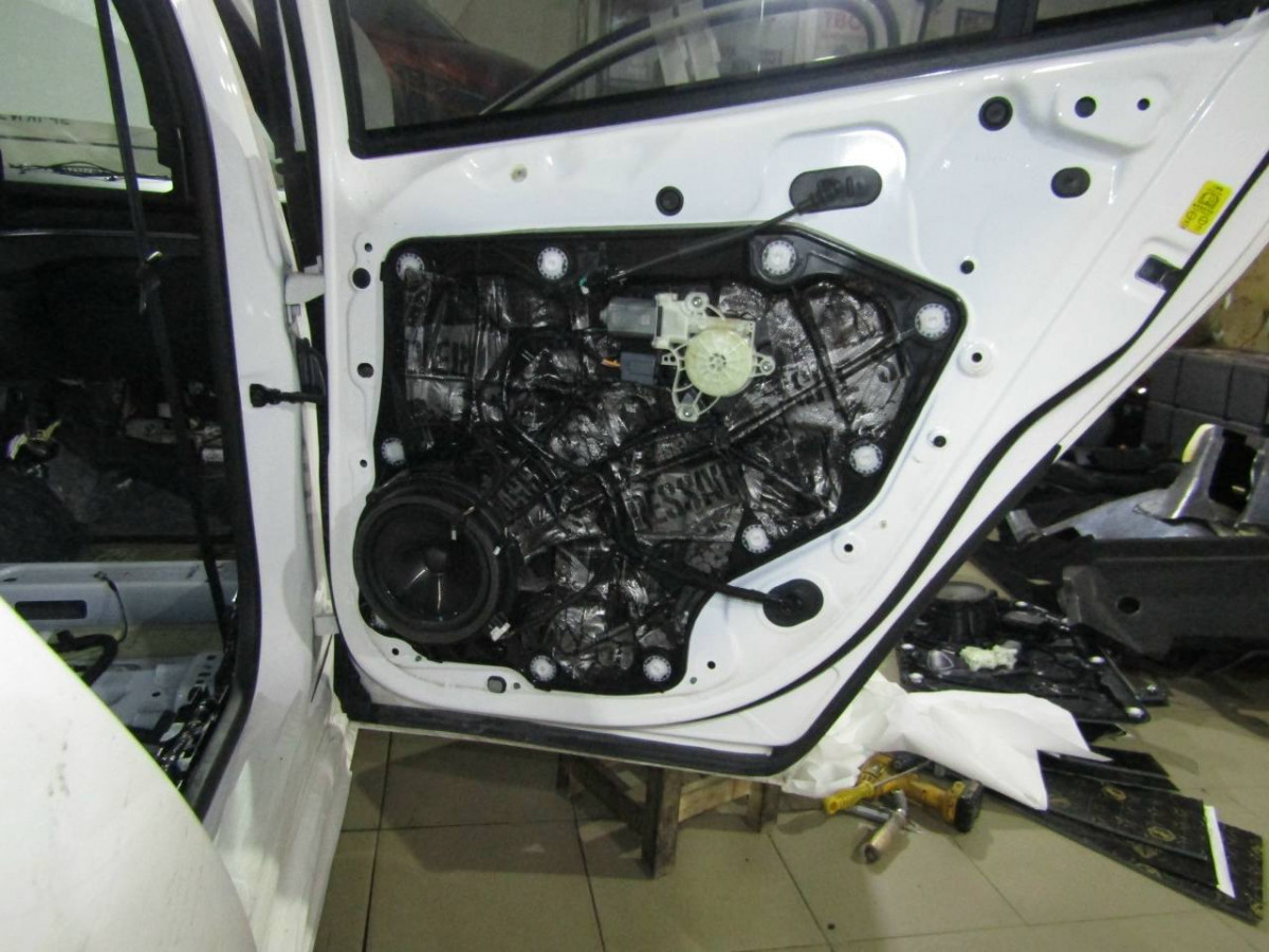 Шумоизоляция Ford Focus 4 Stop Shum