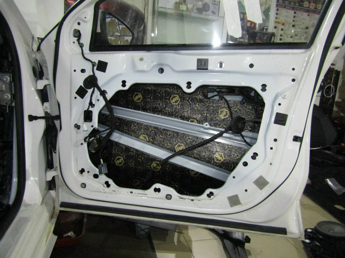 Шумоизоляция Ford Focus 4 Stop Shum