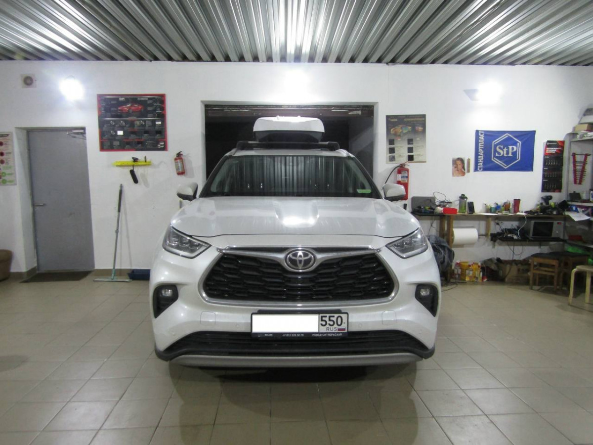 Toyota Highlander 4 2025