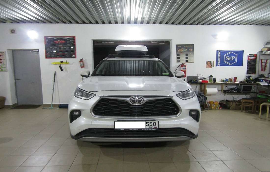 Toyota Highlander 4 2025