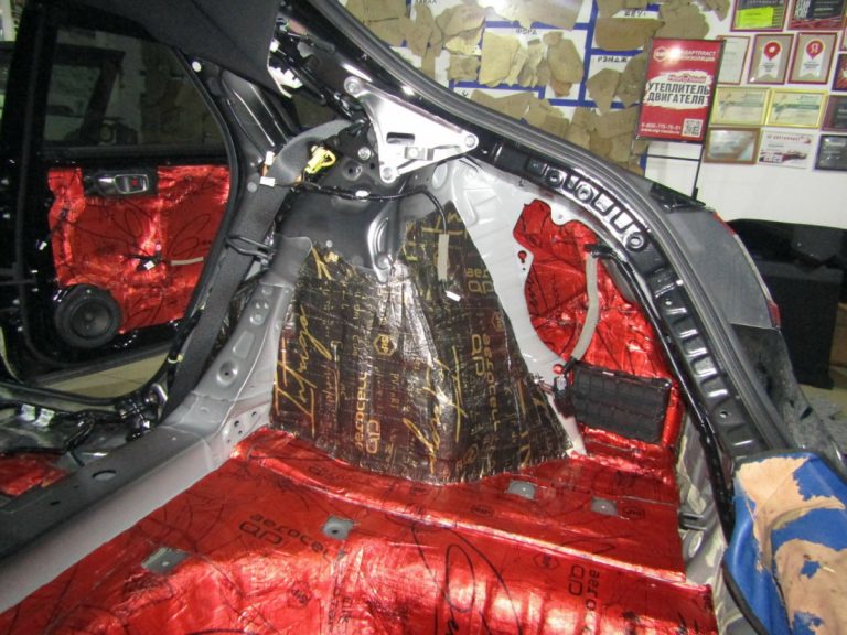 Шумоизоляция Honda Civic 11 Stop Shum