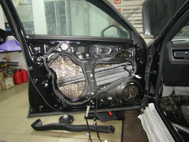 Шумоизоляция Honda Civic 11 Stop Shum