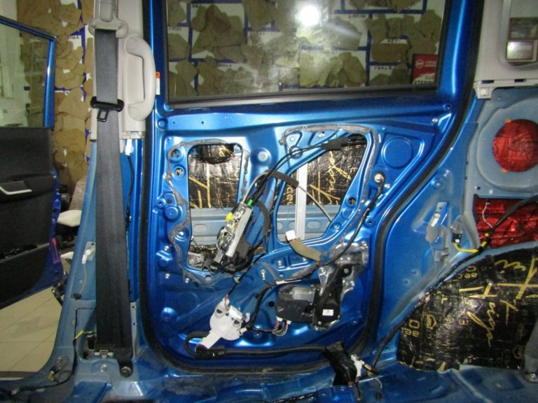 Шумоизоляция Suzuki Solio Stop Shum