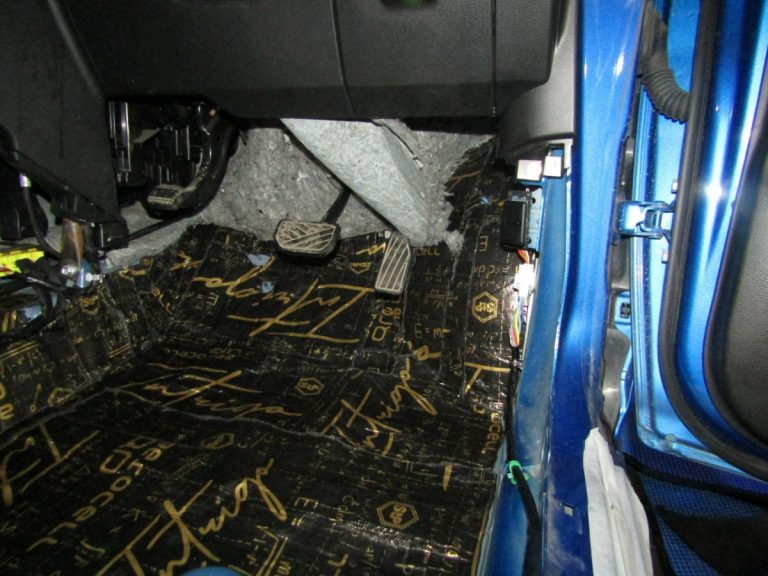 Шумоизоляция Suzuki Solio Stop Shum