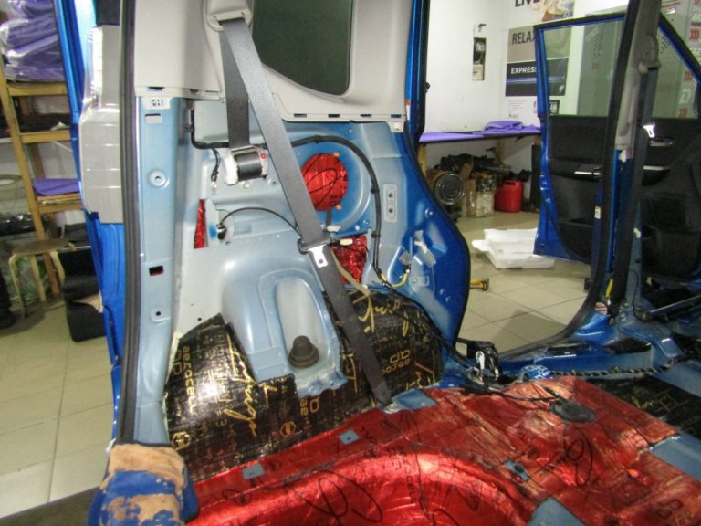 Шумоизоляция Suzuki Solio Stop Shum