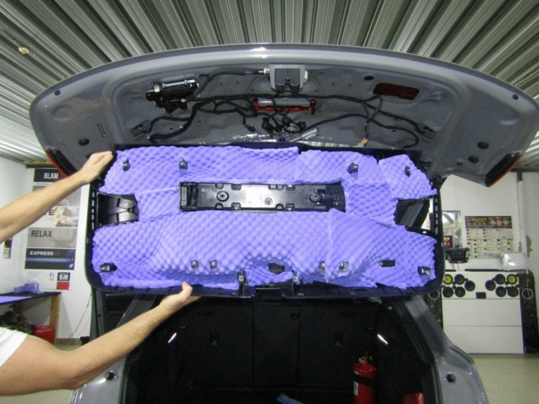 Шумоизоляция Audi Q5 L Stop Shum