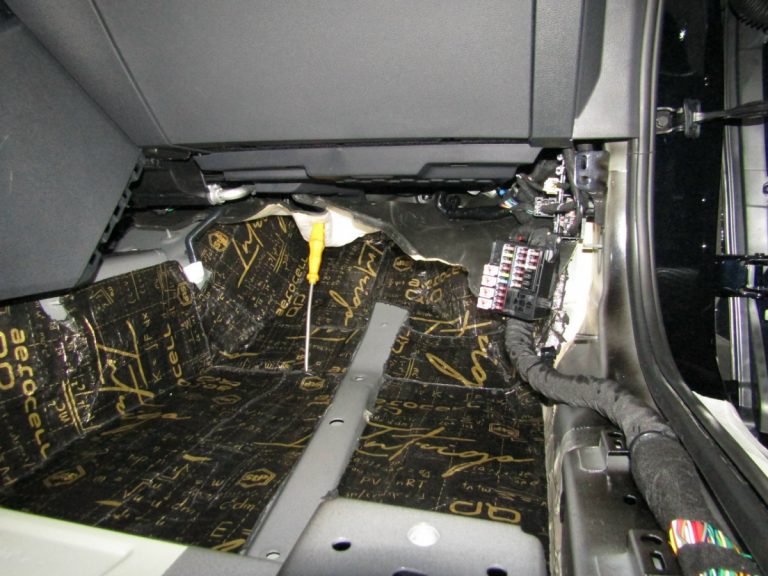 Шумоизоляция HongQi Hs 5 Stop Shum