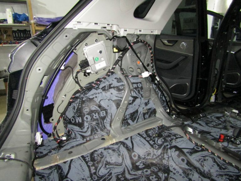 Шумоизоляция HongQi Hs 5 Stop Shum