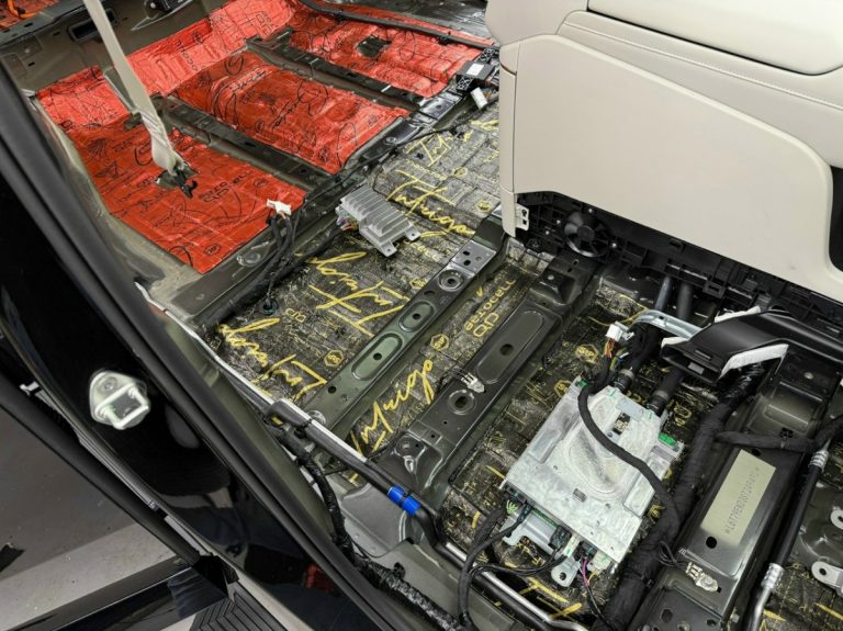 Шумоизоляция Lynk&Co 900 Stop Shum